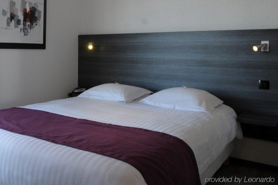De La Baie Hotel 3*