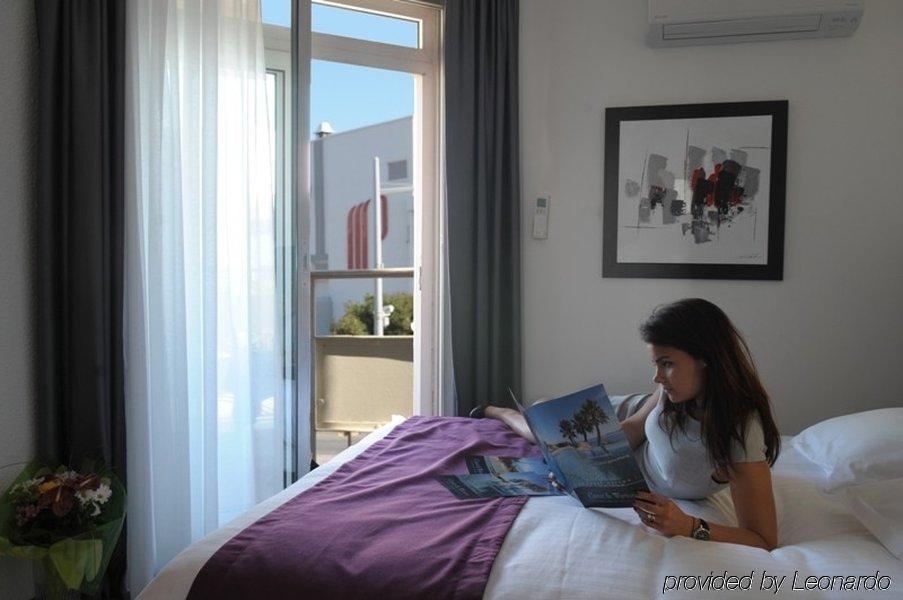 Hotel De La Baie Bandol