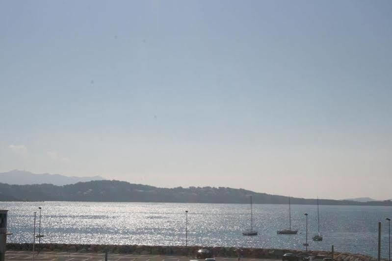 De La Baie 3*